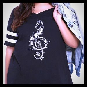 🎶 Stunning torrid graphic 🎵